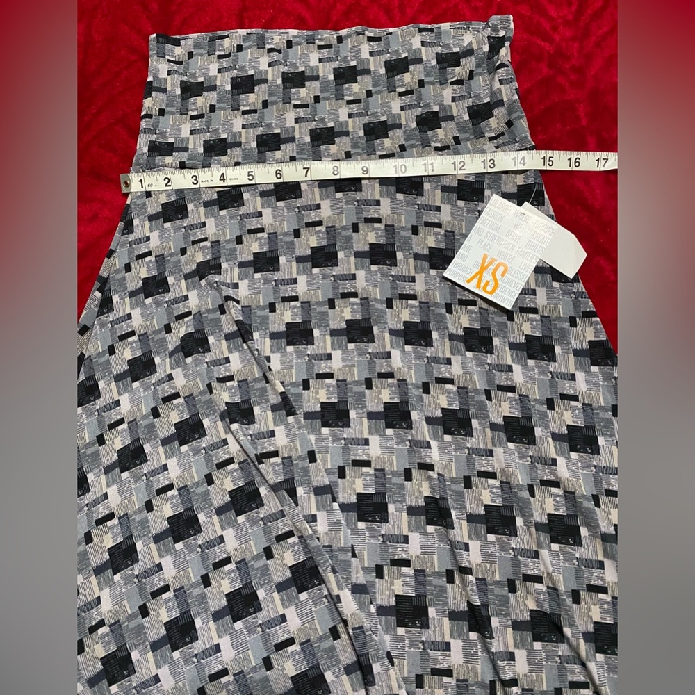 CLOSET CLEAR OUT ALL LULAROE MAKE AN OFFER BUNDLE NWT XS HIGH WAIST SUPER SOFT - Picture 6 of 11